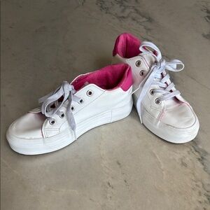 Tommy Bahama White Sneakers with Pink Accents